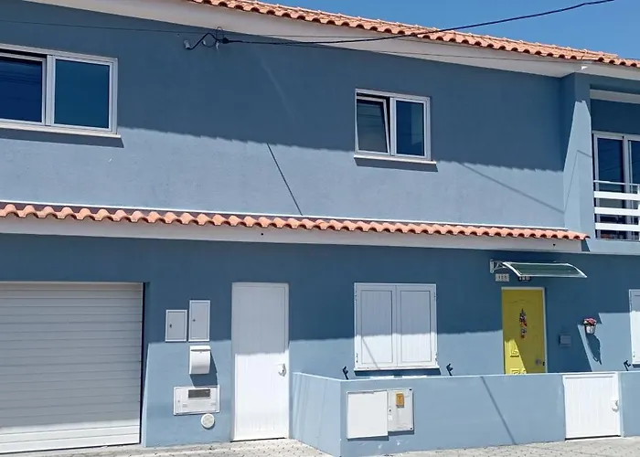 T2 Na Da Com Varanda - Yellow Door